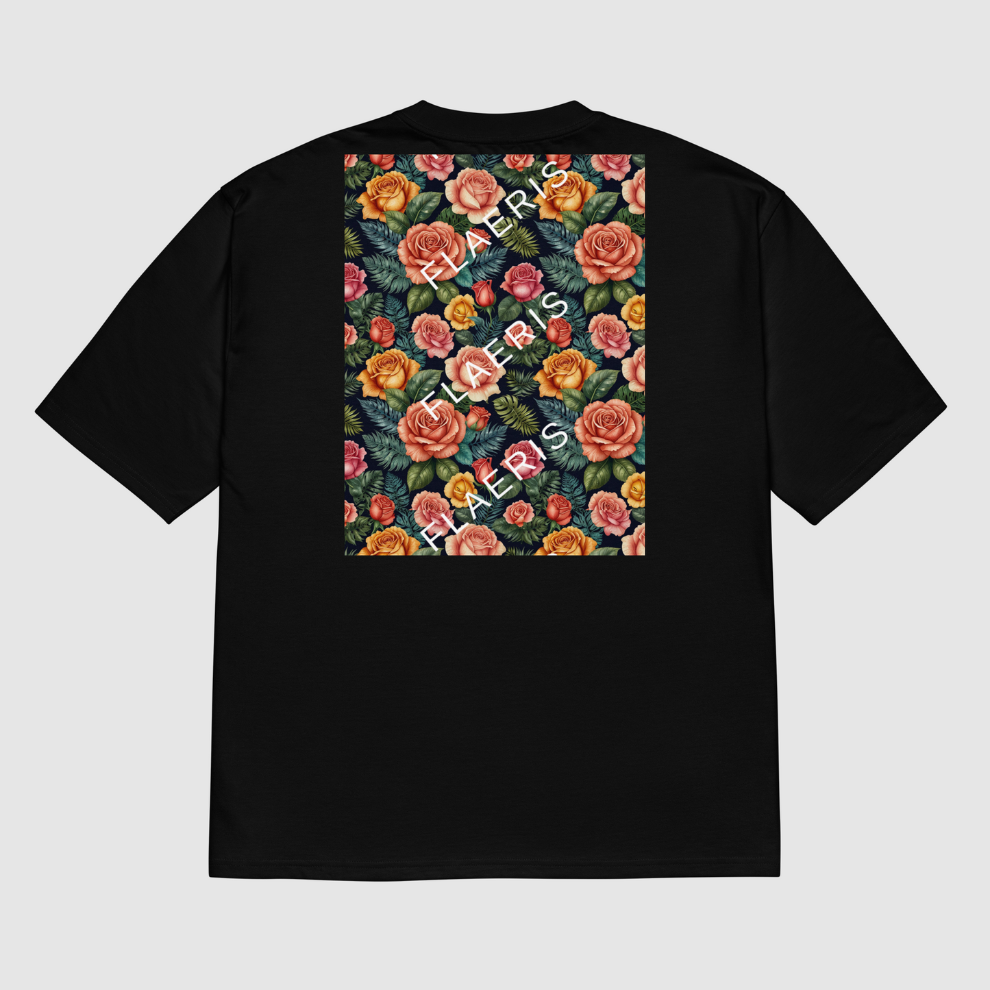 Camiseta preta - impressão rosas